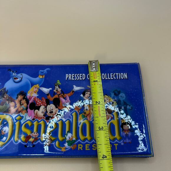 Disneyland Resort Pressed Coin Collection Book 13 Coins Disney Sea Life Park - Picture 7 of 10